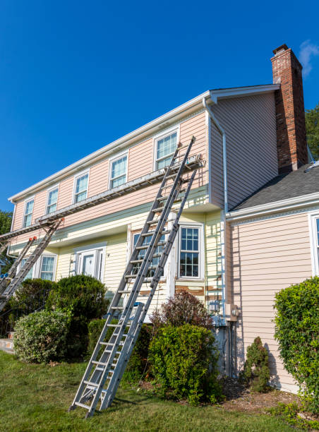 How To Choose The Right Materials for Your Siding Installation in 'Lyndonville, VT